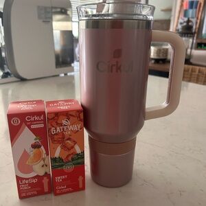 Cirkul Pink Insulated Travel Mug with Handle